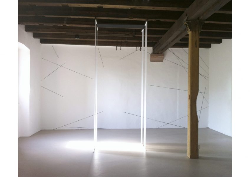 gh_wall drawing 3.3_2018 ortsbezogene installation gewebe gefärbt 650 x 320 x 1 cm_edition & galerie hoffmann friedberg/hessen